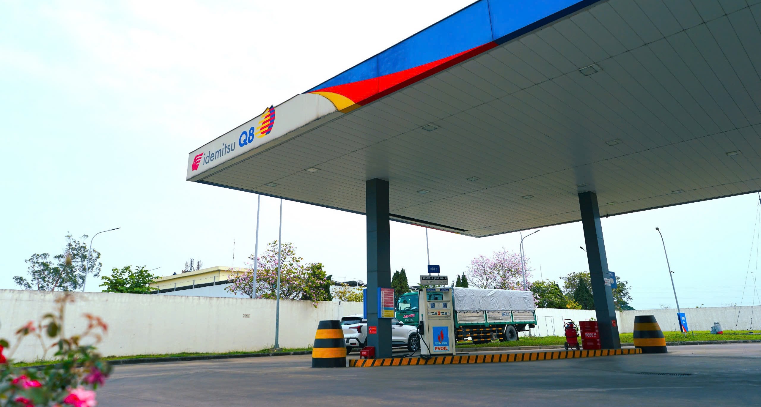 WELCOME TO IDEMITSU Q8